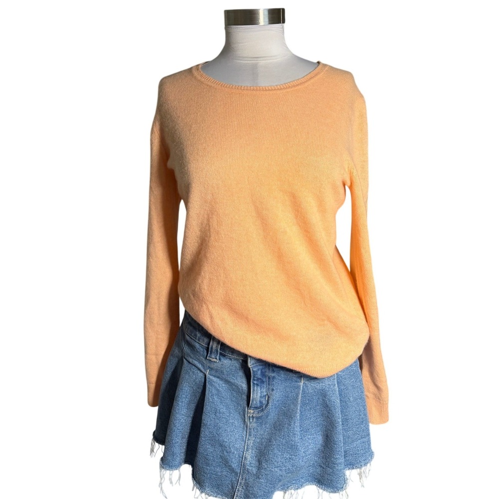 Lord & Taylor Cashmere Sweater M Orange Peach 100% Cashmere Crewneck